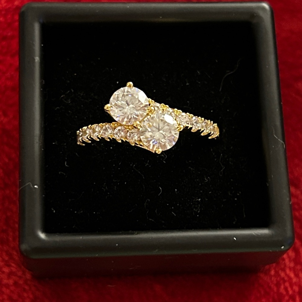 Luxury Moissanite Diamond‎ gold ring size 9